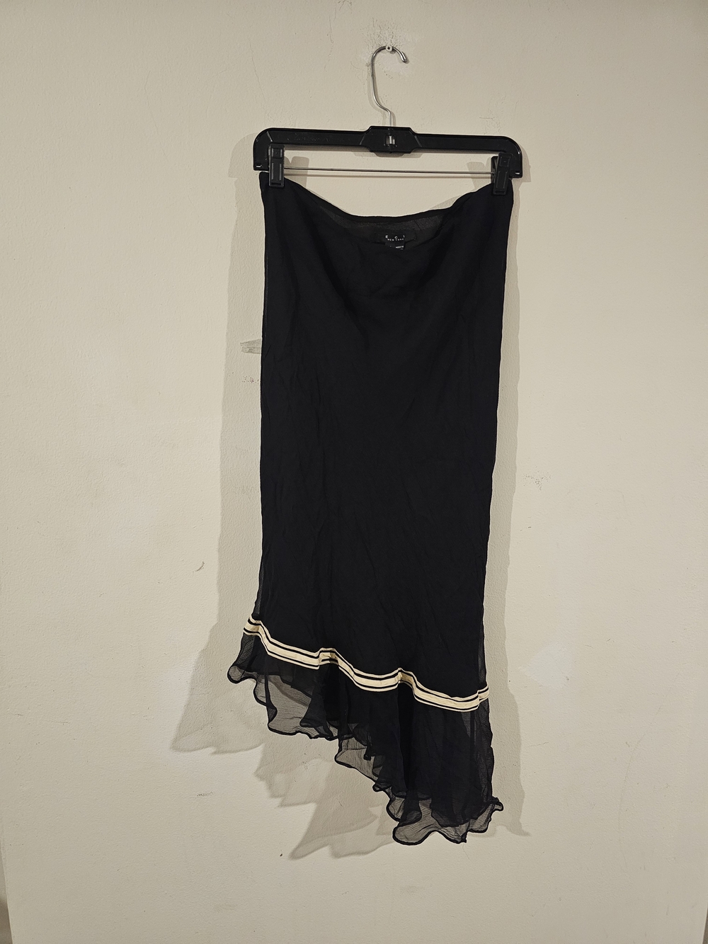 ECI 100% Silk Lining Black High-Low Ruffle Skirt with Cream Trim Sz M